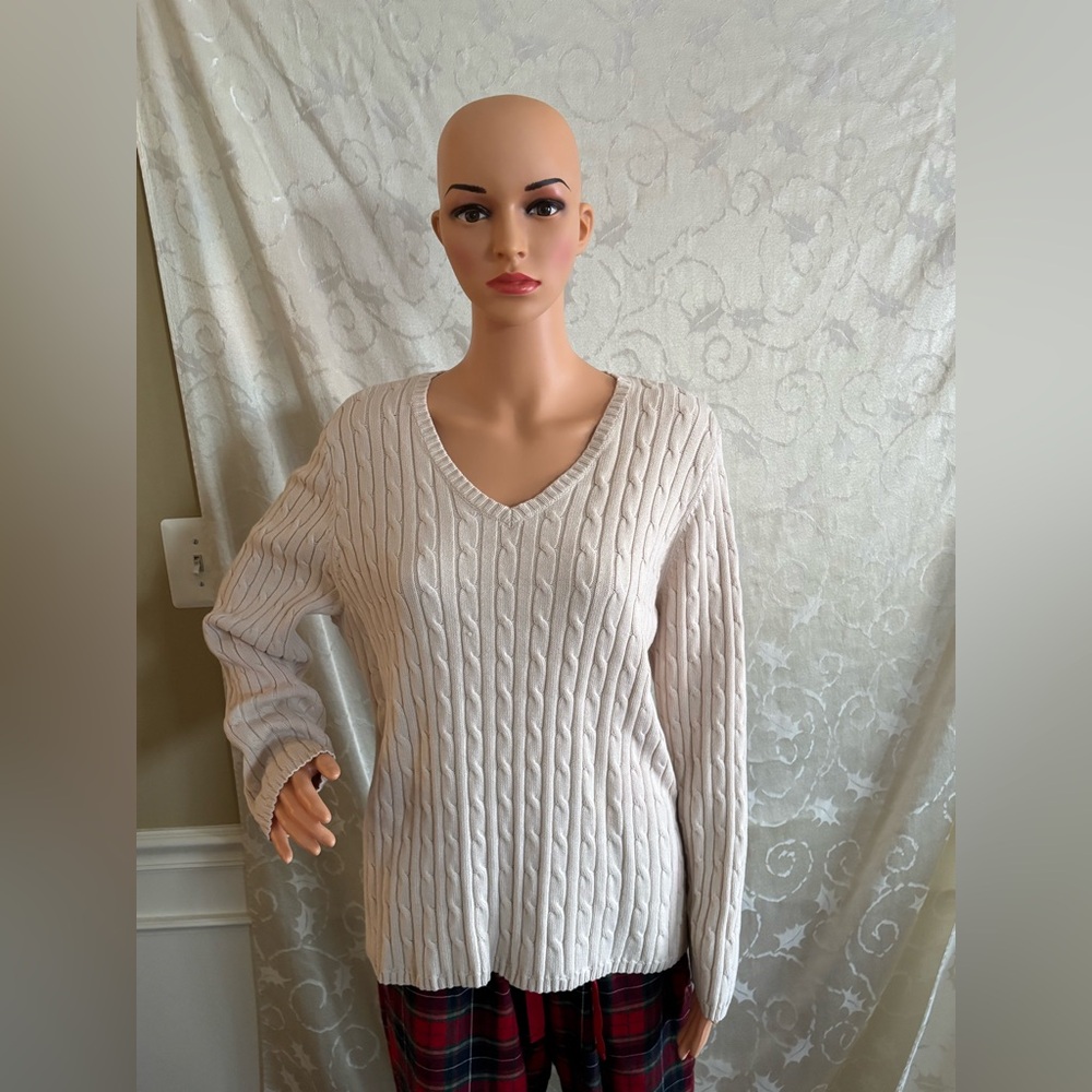St. John's Bay Womens 1X Beige Classic Cable V-Neck Sweater (Good Condition)